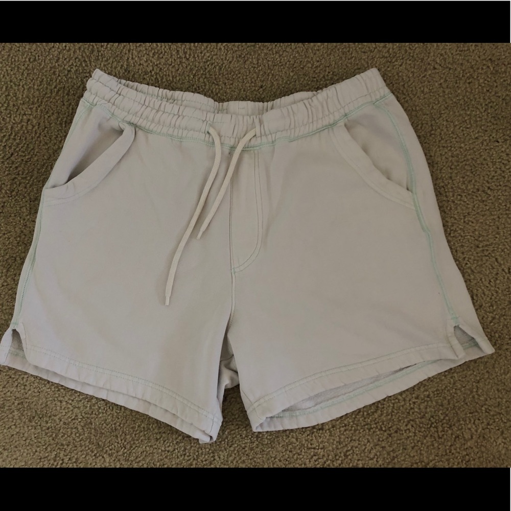 URBAN OUTFITTERS SHORTS